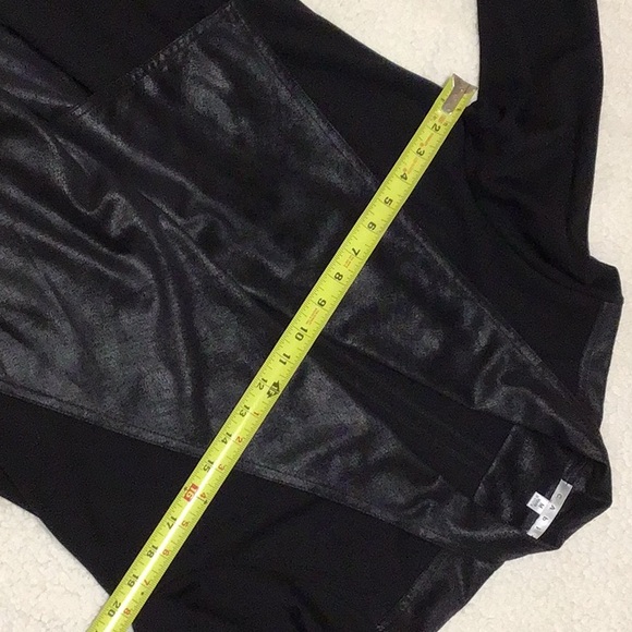 CAbi OWENS WATERFALL FAUX LEATHER JACKET MED - Picture 10 of 12